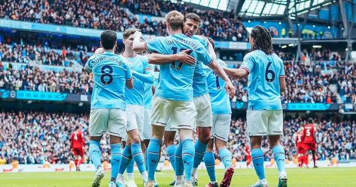 曼城欧冠征途：逆转与荣耀交织的传奇